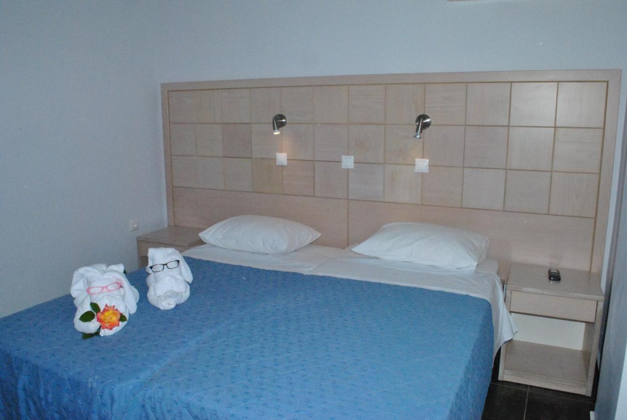 Hotel Aris Толон Экстерьер фото